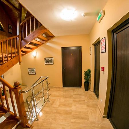 Pensiunea Marina Cîmpina Ngoại thất bức ảnh