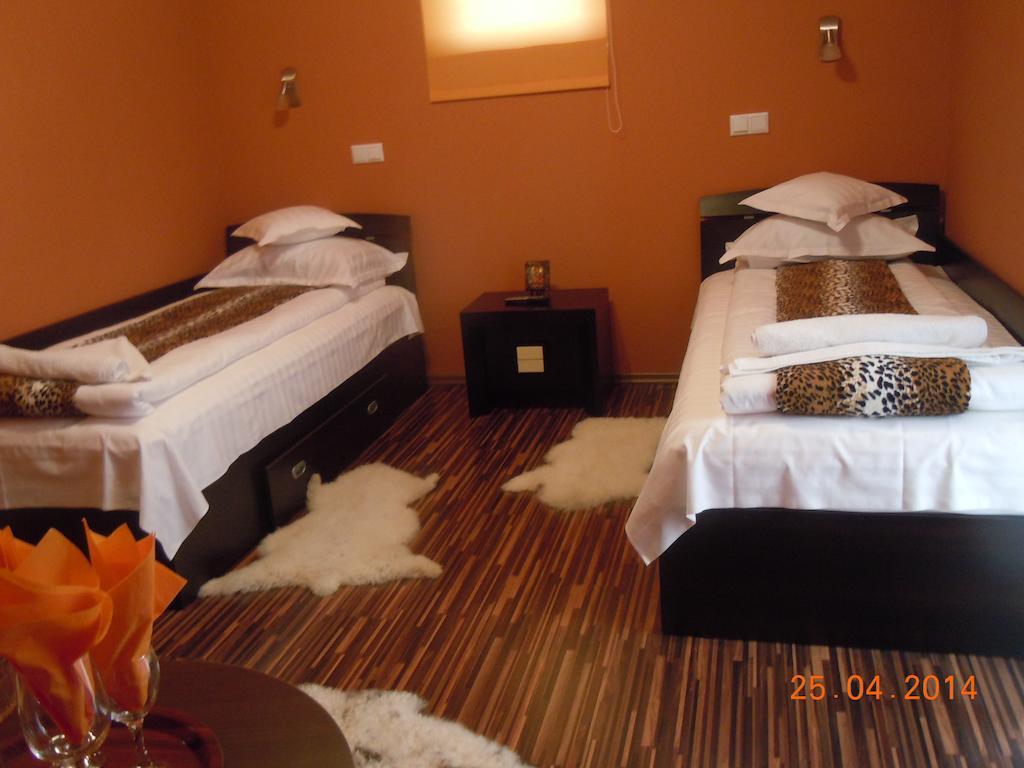 Pensiunea Marina Cîmpina Phòng bức ảnh