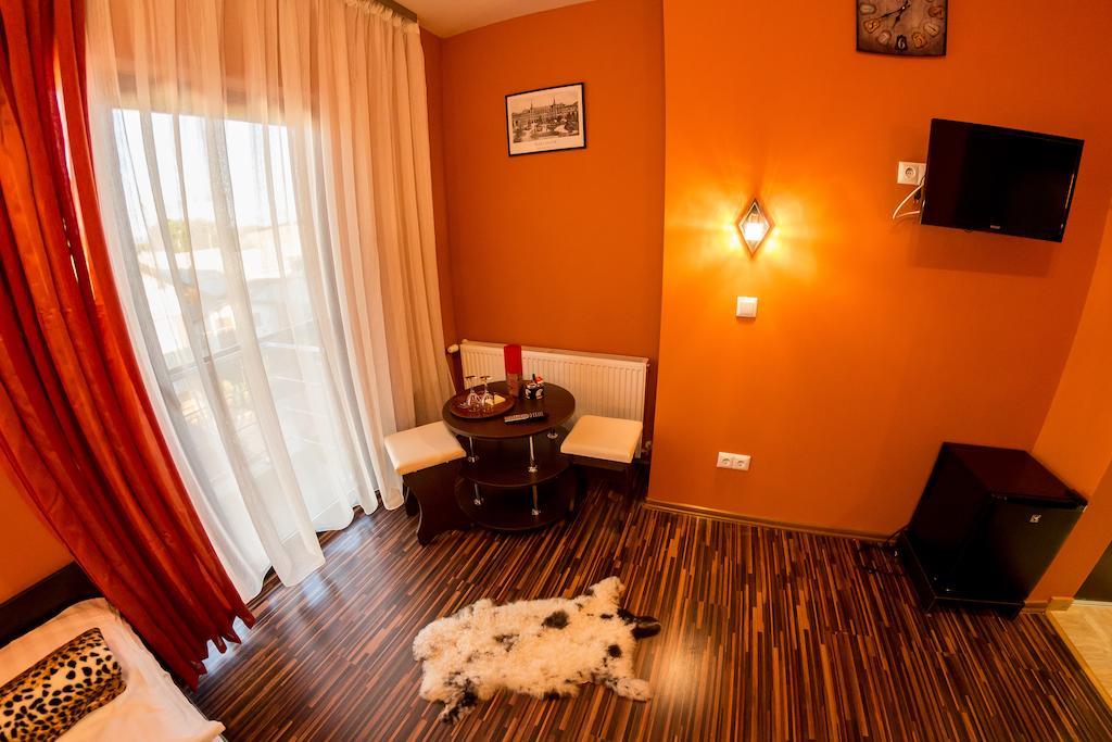 Pensiunea Marina Cîmpina Ngoại thất bức ảnh
