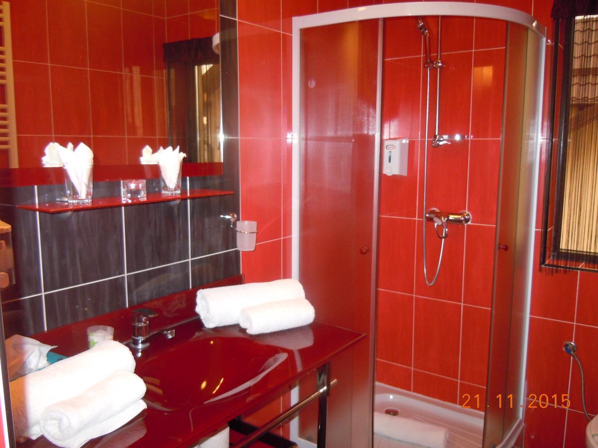 Pensiunea Marina Cîmpina Ngoại thất bức ảnh