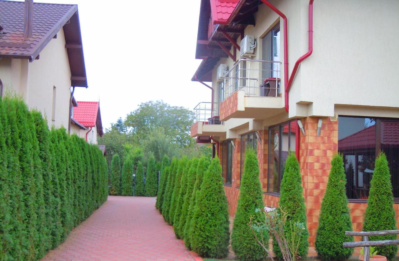 Pensiunea Marina Cîmpina Ngoại thất bức ảnh